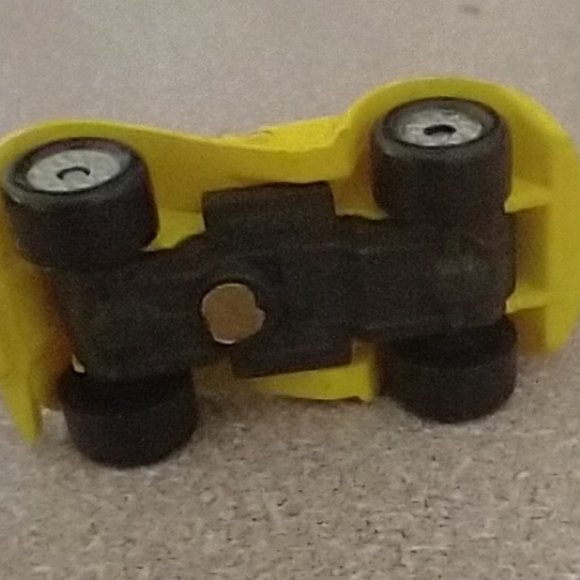 Vintage Micro Machines MG TF Yellow, 1987 Galoob - Picture 5 of 5